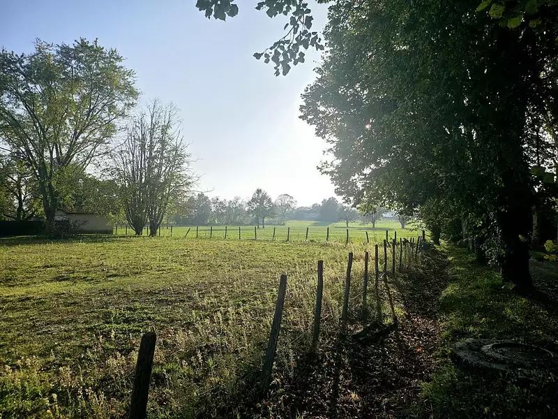 Terrain à bâtir, 1 067 m² - Chaveyriat (01660)