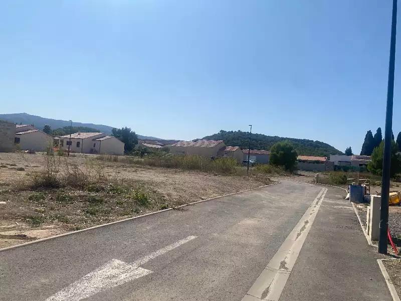 Terrain à bâtir, 431 m² - Roquefort-des-Corbières (11540)