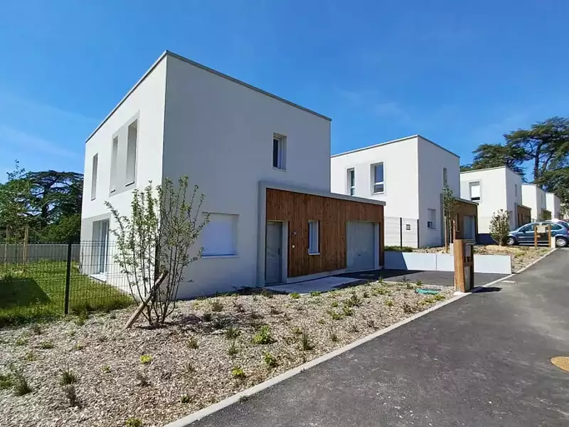 BALZANE - Couëron (44220)