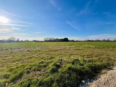 Terrain à bâtir, 588 m²