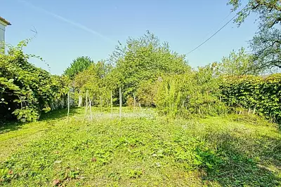 Terrain à bâtir, 351 m²