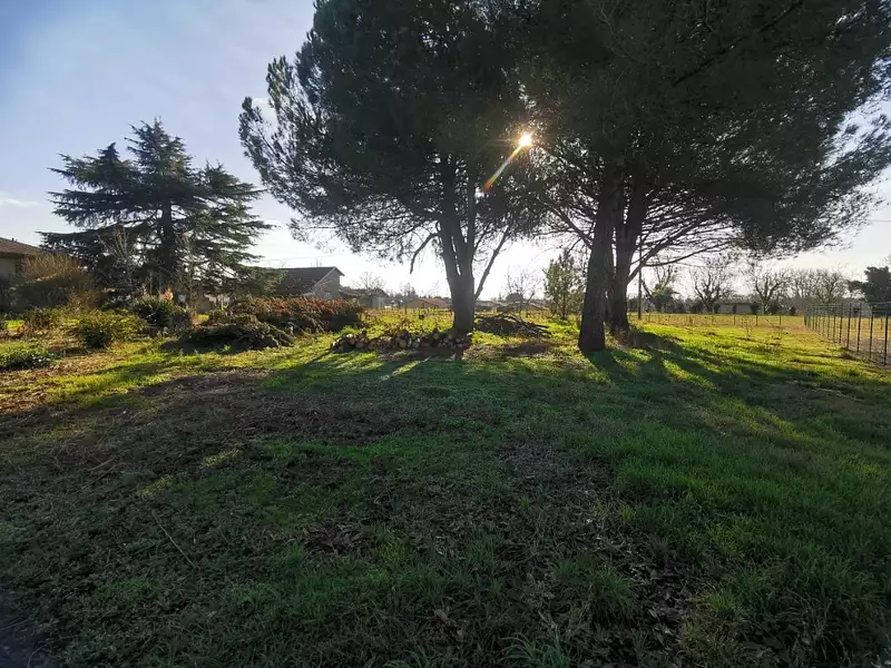 Terrain à bâtir, 1 079 m² - Saint-Maixant (33490)