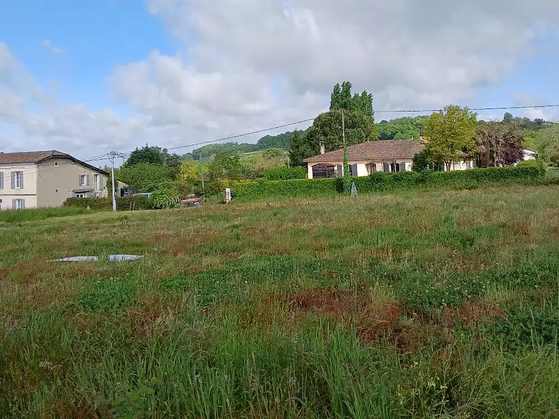 Terrain à bâtir, 949 m² - Langon (33210)