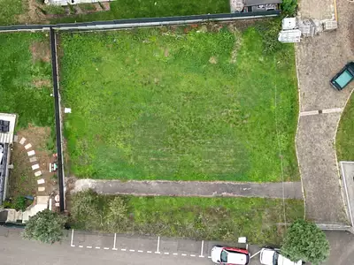 Terrain à bâtir, 586 m²