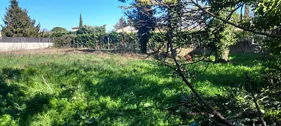 Terrain à bâtir, 700 m²