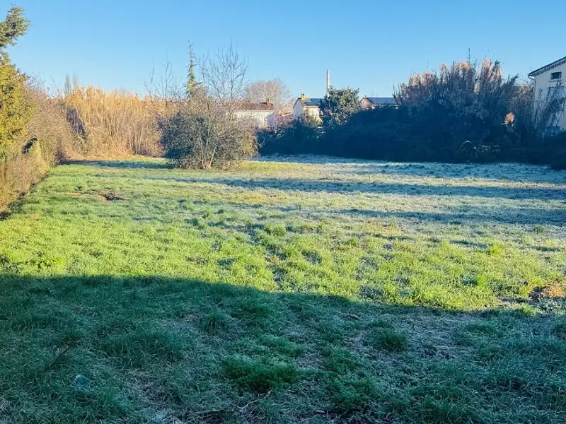 Terrain à bâtir, 400 m² - Gardanne (13120)