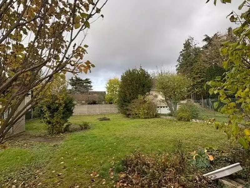 Terrain à bâtir, 350 m² - Pontault-Combault (77340)