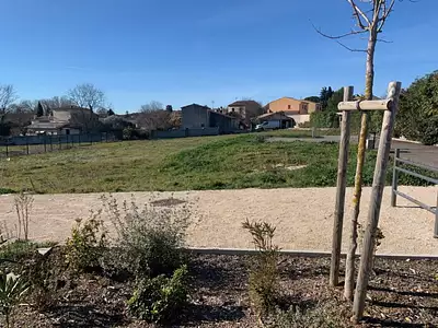 Terrain à bâtir, 600 m²
