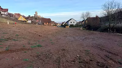 Terrain à bâtir, 390 m²