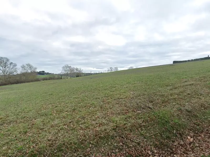 Terrain à bâtir, 673 m² - Aureville (31320)