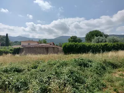 Terrain à bâtir, 816 m²