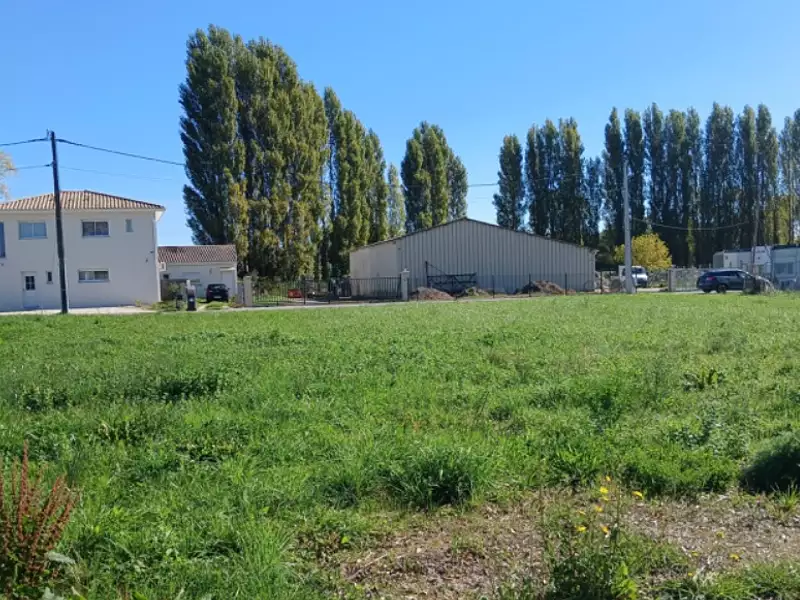 Terrain à bâtir, 515 m² - Saint-Laurent-Médoc (33112)