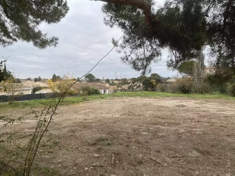 Terrain à bâtir, 855 m² - Pélissanne (13330)