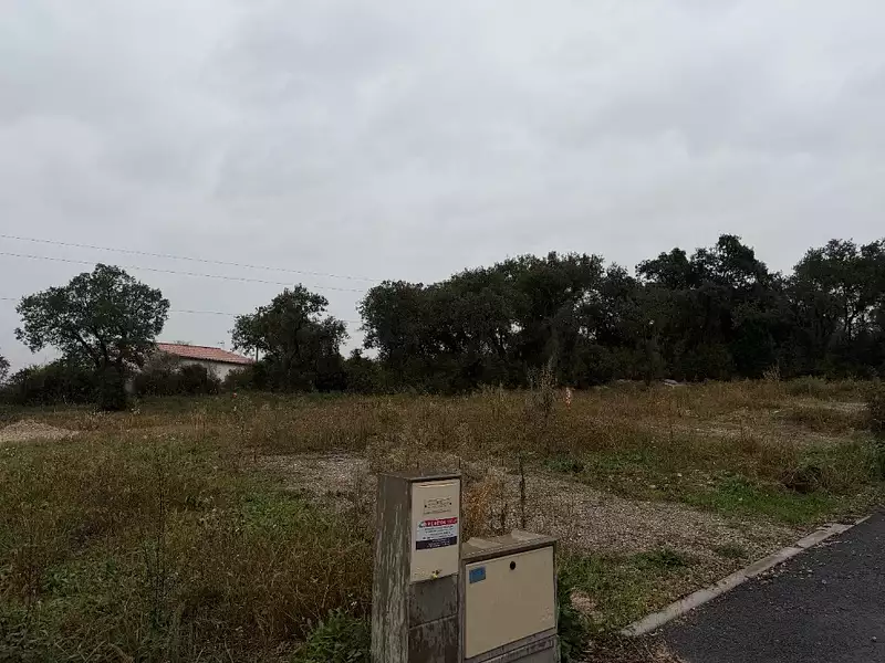 Terrain à bâtir, 207 m² - Saint-Brès (34670)