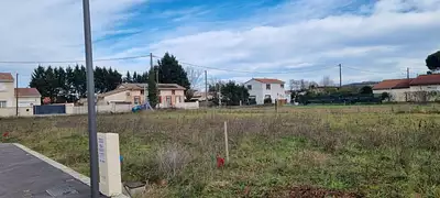 Terrain à bâtir, 781 m²