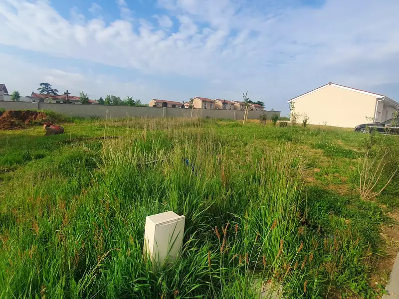 Terrain à bâtir, 510 m² - Garnerans (01140)