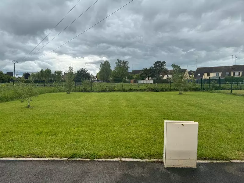Terrain à bâtir, 350 m² - Claye-Souilly (77410)