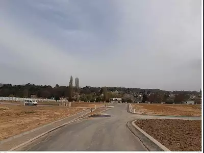 Terrain à bâtir, 200 m²