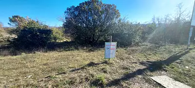 Terrain à bâtir, 700 m²