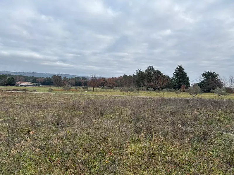 Terrain à bâtir, 150 m² - Brignoles (83170)