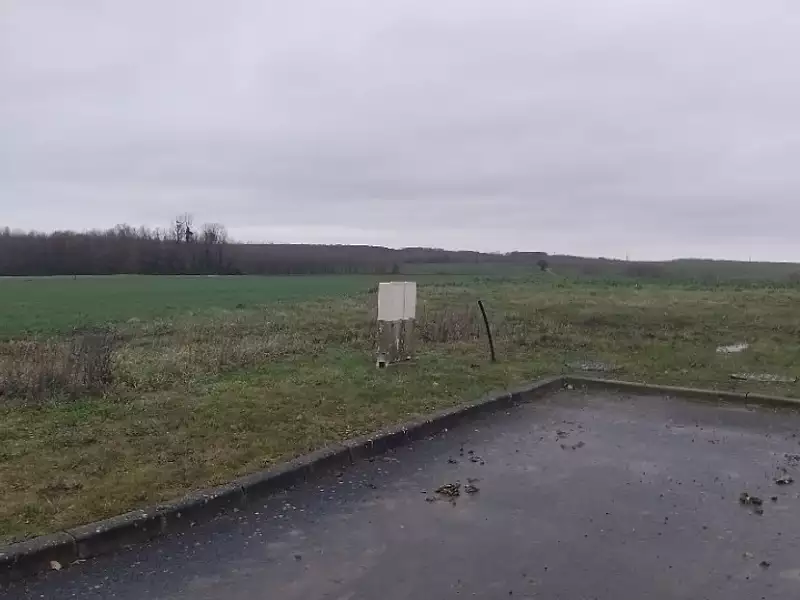 Terrain à bâtir, 618 m² - Noyon (60400)