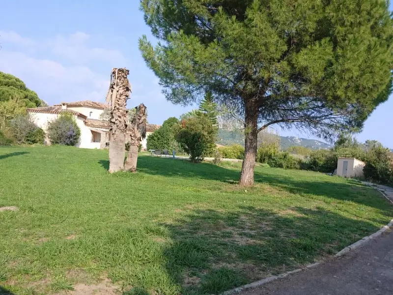 Terrain à bâtir, 967 m² - La Crau (83260)