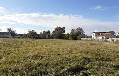 Terrain à bâtir, 270 m²