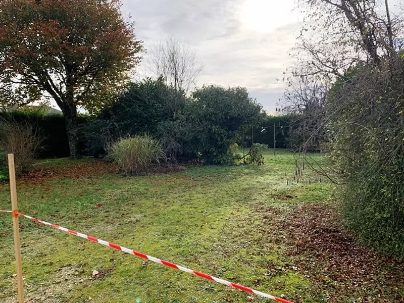 Terrain à bâtir, 500 m² - Surgères (17700)