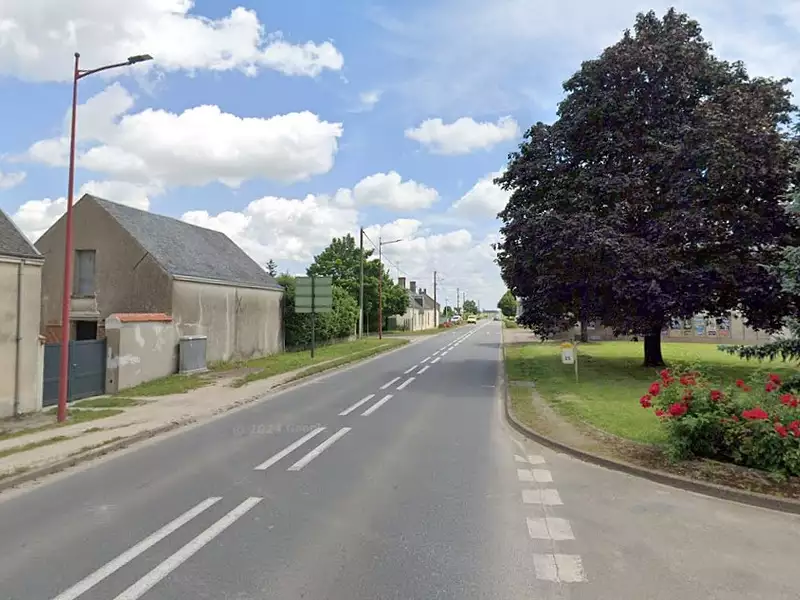 Terrain à bâtir, 1 300 m² - Charsonville (45130)