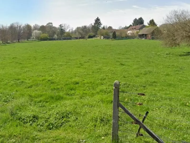Terrain à bâtir, 8 600 m² - Guerny (27720)