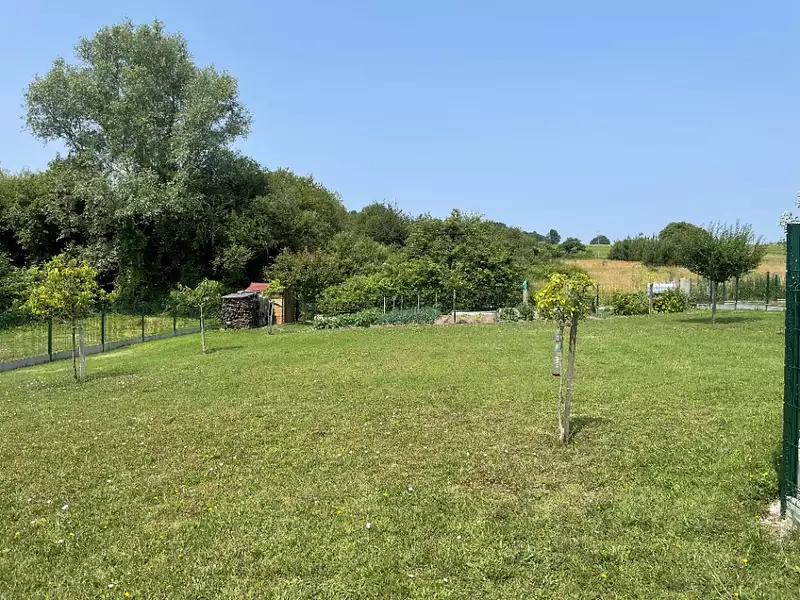 Terrain à bâtir, 650 m² - Blaye (33390)
