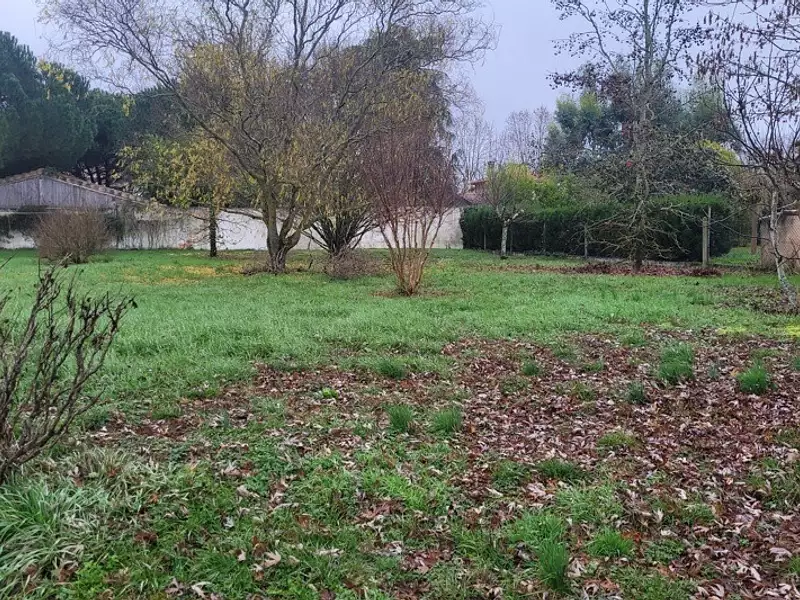 Terrain à bâtir, 737 m² - Lavaur (81500)
