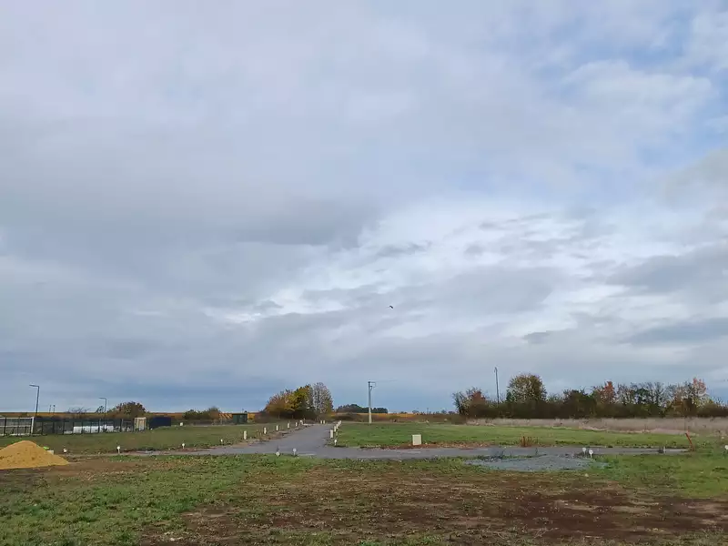 Terrain à bâtir, 343 m² - Montreuil-Bellay (49260)