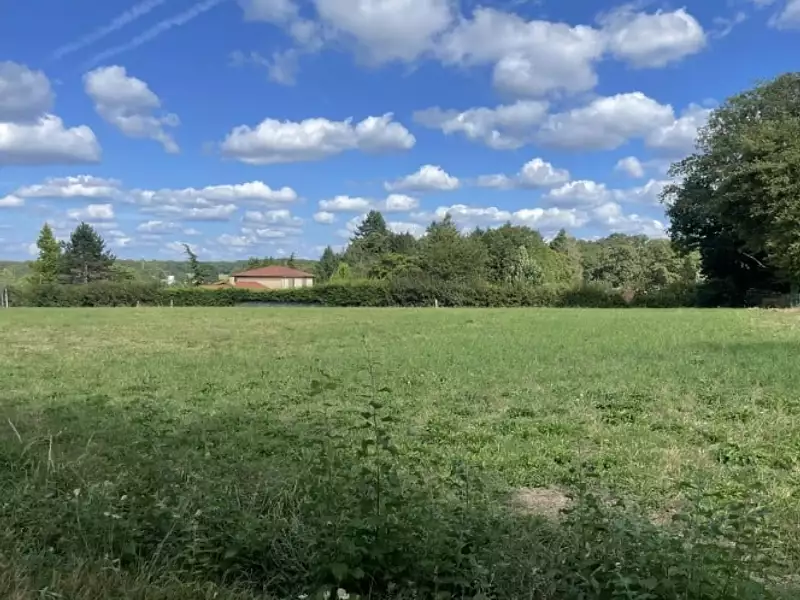 Terrain à bâtir, 999 m² - Verneuil-sur-Vienne (87430)