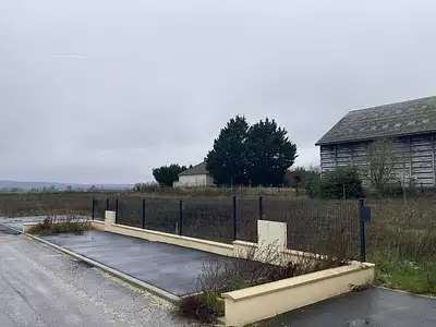 Terrain à bâtir, 652 m²