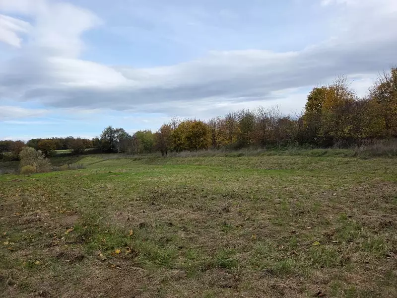 Terrain à bâtir, 330 m² - Béligneux (01360)
