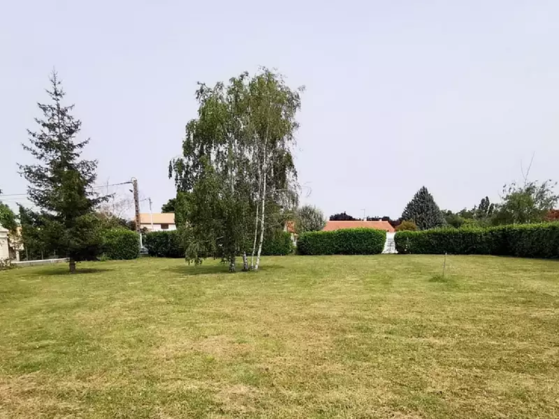 Terrain à bâtir, 684 m² - Châtellerault (86100)