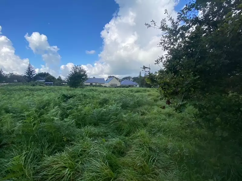 Terrain à bâtir, 880 m² - Besné (44160)