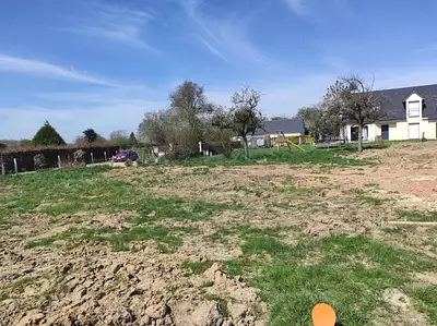 Terrain à bâtir, 672 m²