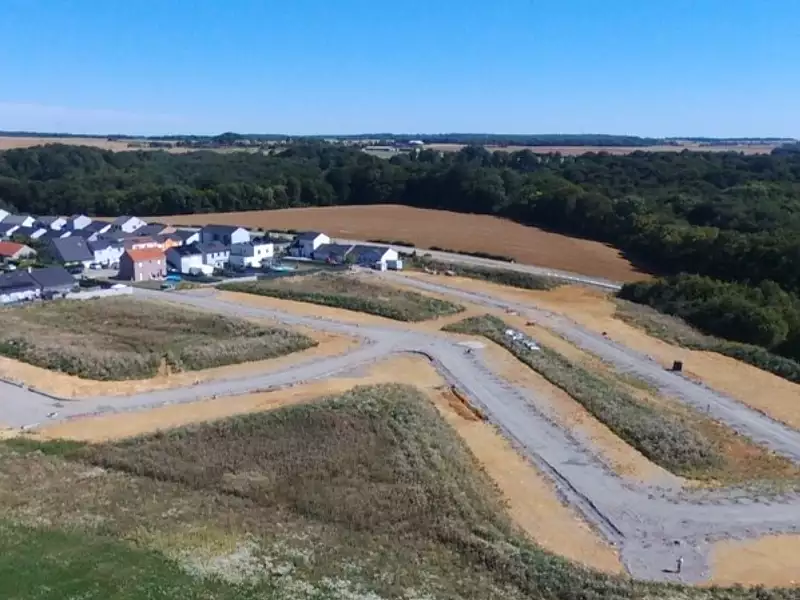 Terrain à bâtir, 418 m² - Ottange (57840)