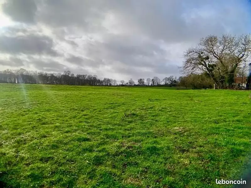 Terrain à bâtir, 853 m² - Brie-Comte-Robert (77170)