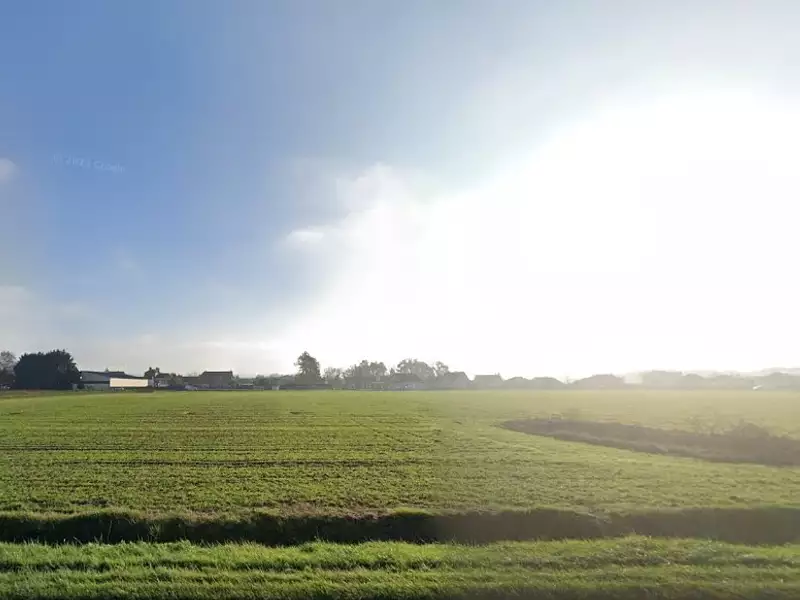 Terrain à bâtir, 703 m² - Saint-Pierre-lès-Elbeuf (76320)