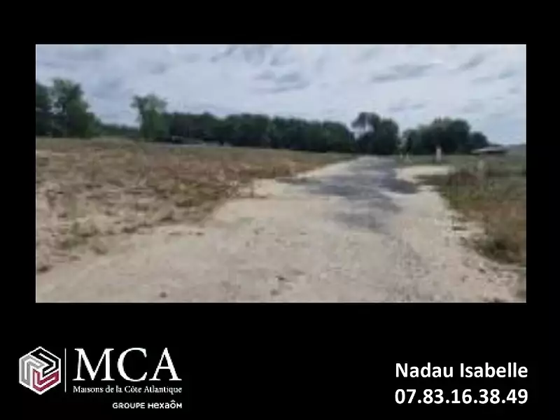 Terrain à bâtir, 607 m² - Boisredon (17150)