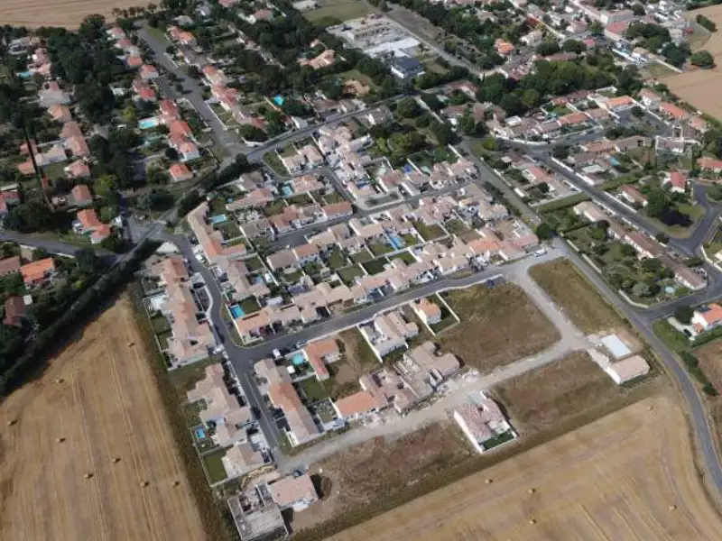 Terrain à bâtir, 308 m² - Bourgneuf (17220)