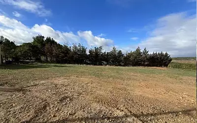 Terrain à bâtir, 1 090 m²