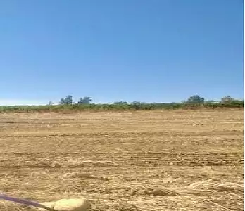 Terrain à bâtir, 1 100 m²