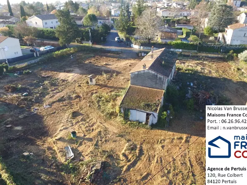 Terrain à bâtir, 434 m² - Volx (04130)