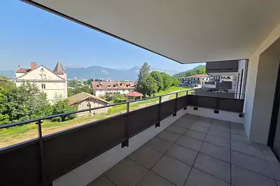 LES HAUTS DU CHÂTEAU