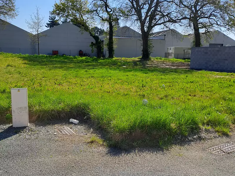 Terrain à bâtir, 406 m² - Tinténiac (35190)