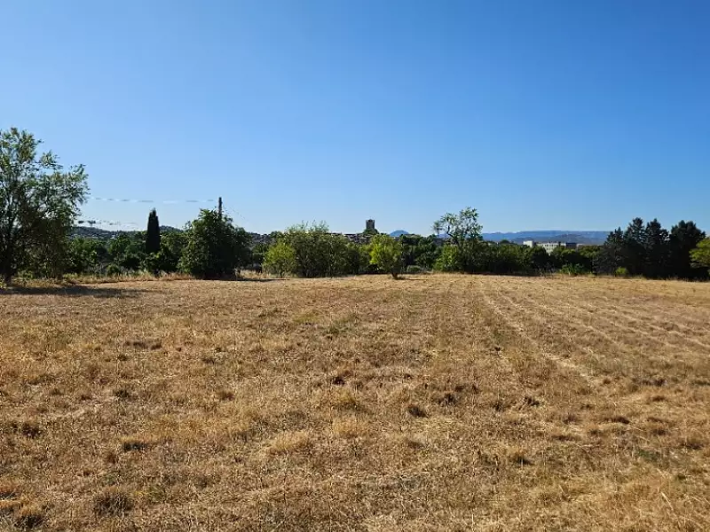 Terrain à bâtir, 363 m² - Pertuis (84120)